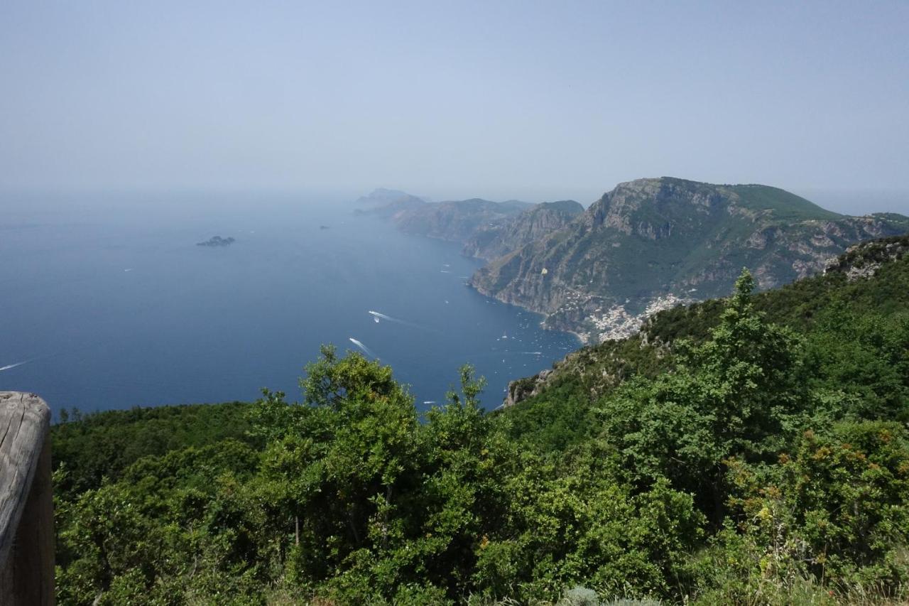 Akasa Di Flock Bed & Breakfast Napoli Eksteriør bilde